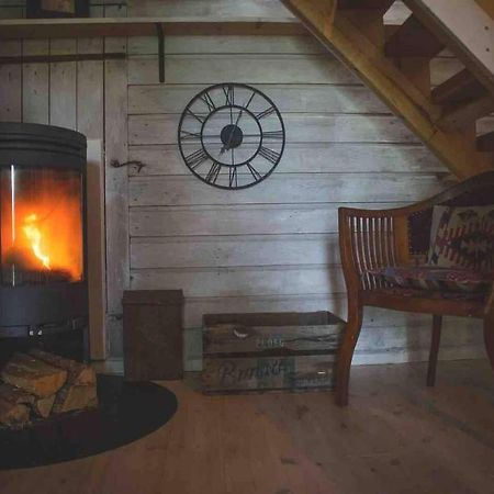 Romantic Spa Villa With Fireplace By The Lake Stjarnsund エクステリア 写真