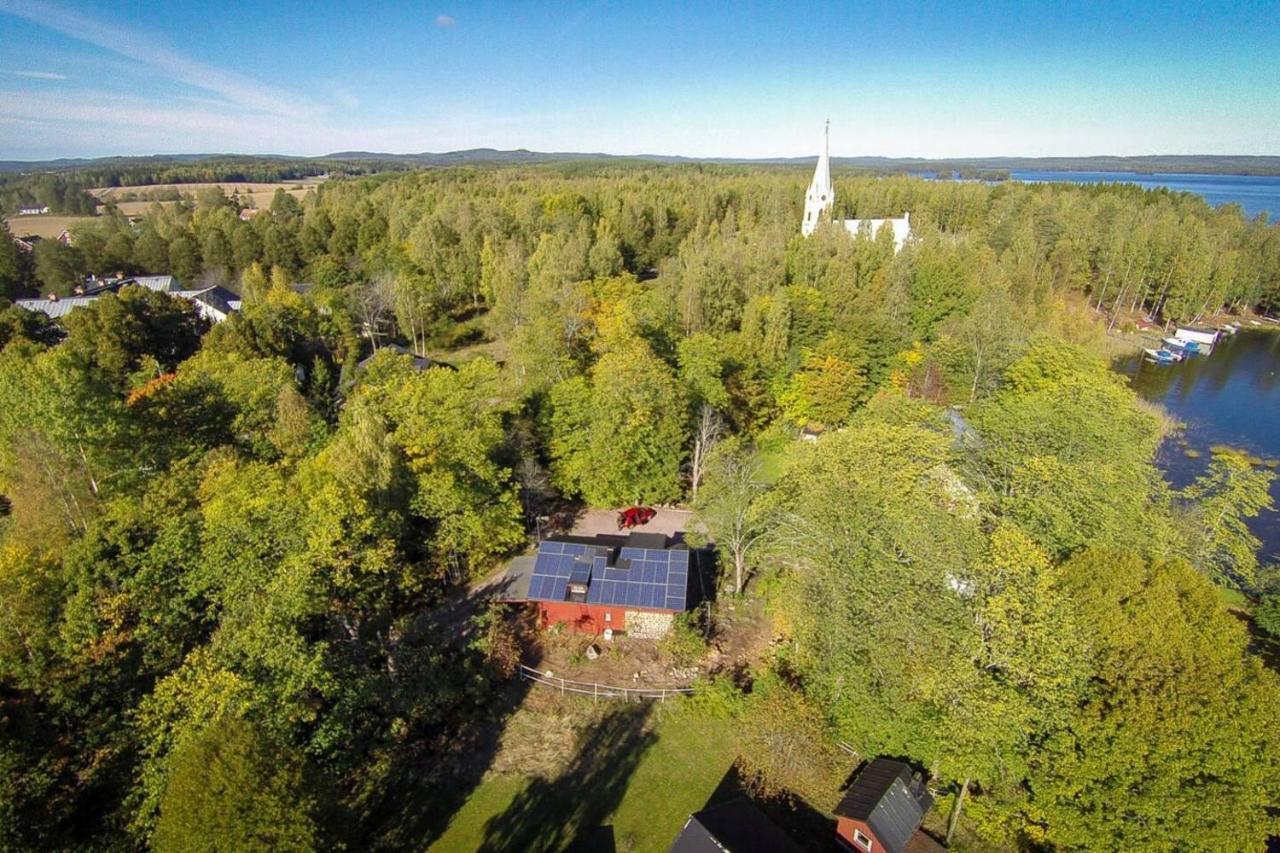 Romantic Spa Villa With Fireplace By The Lake Stjarnsund エクステリア 写真