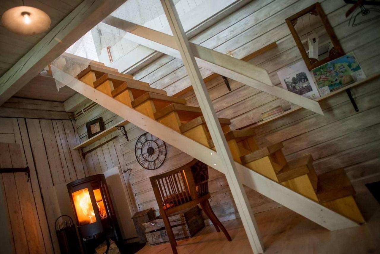 Romantic Spa Villa With Fireplace By The Lake Stjarnsund エクステリア 写真