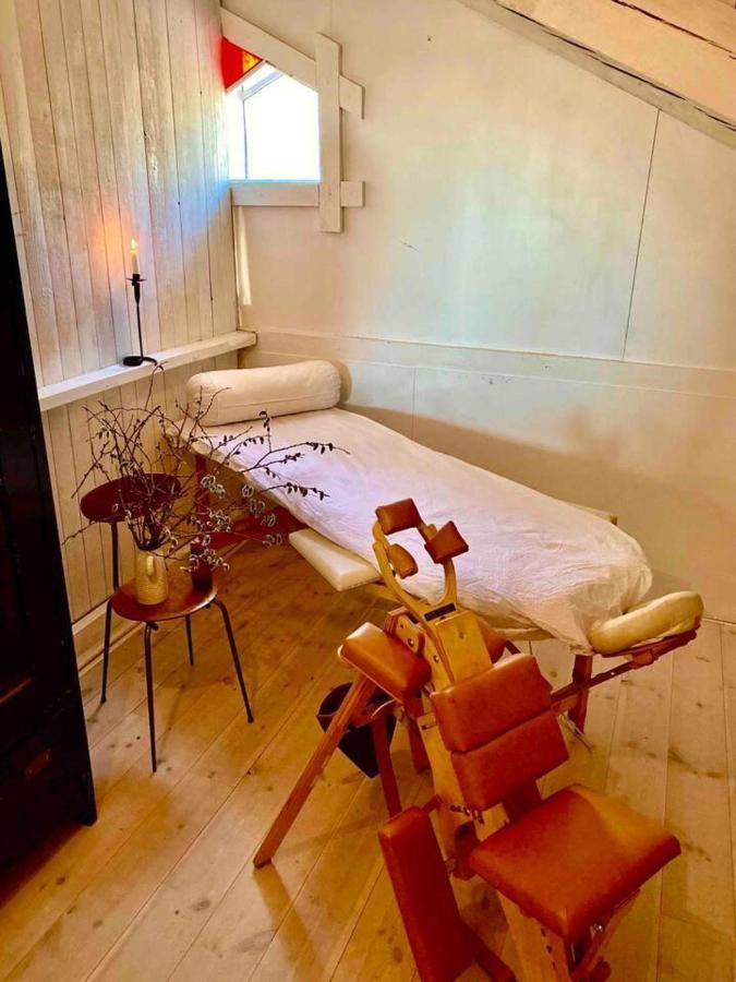 Romantic Spa Villa With Fireplace By The Lake Stjarnsund エクステリア 写真